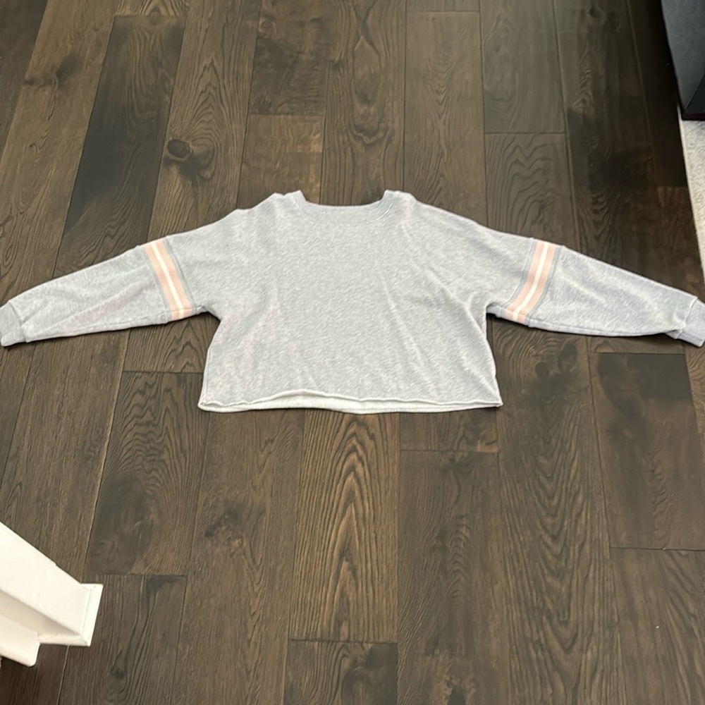American Eagle sweatshirt